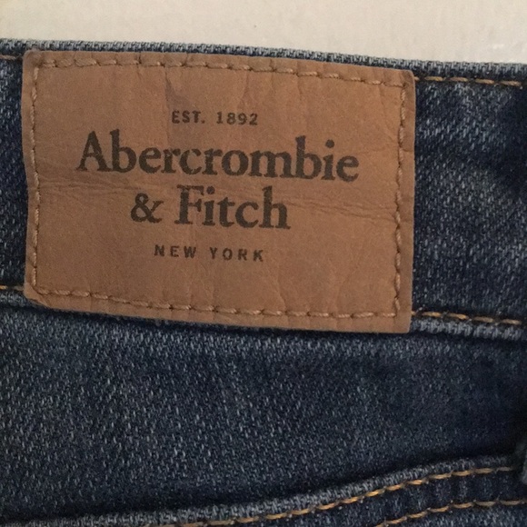 Abercrombie & Fitch Boyfriend Distressed Jeans - Picture 8 of 8